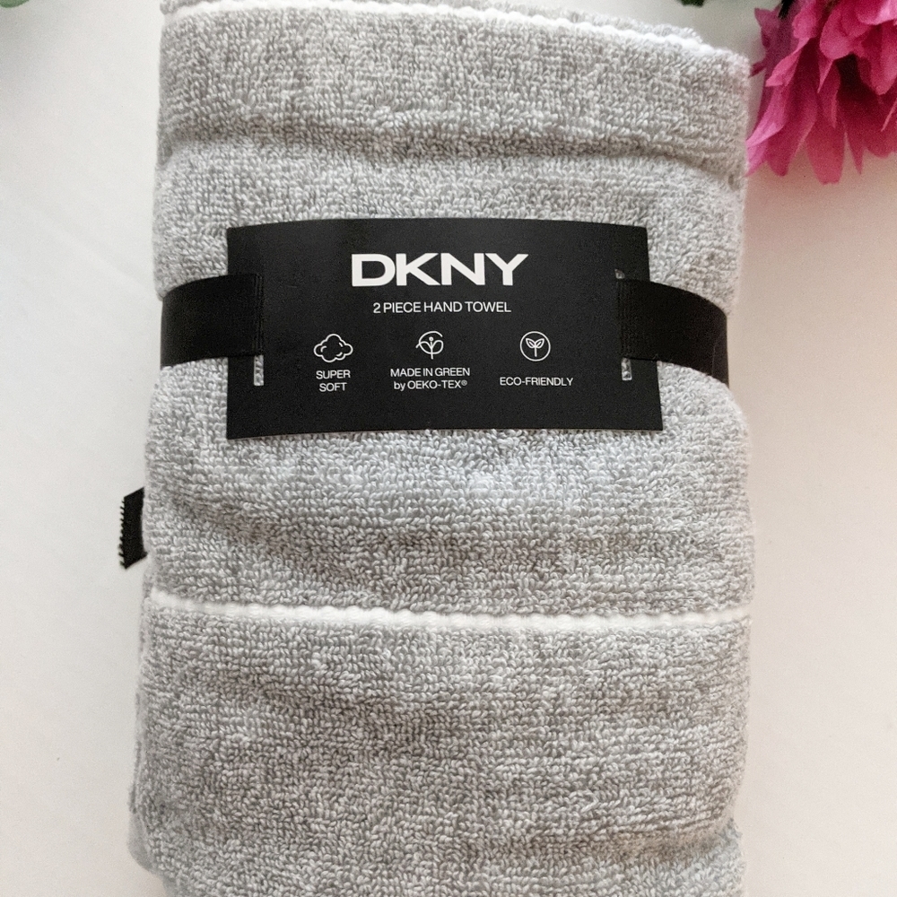 Dkny  2 Hand Towels Gray White